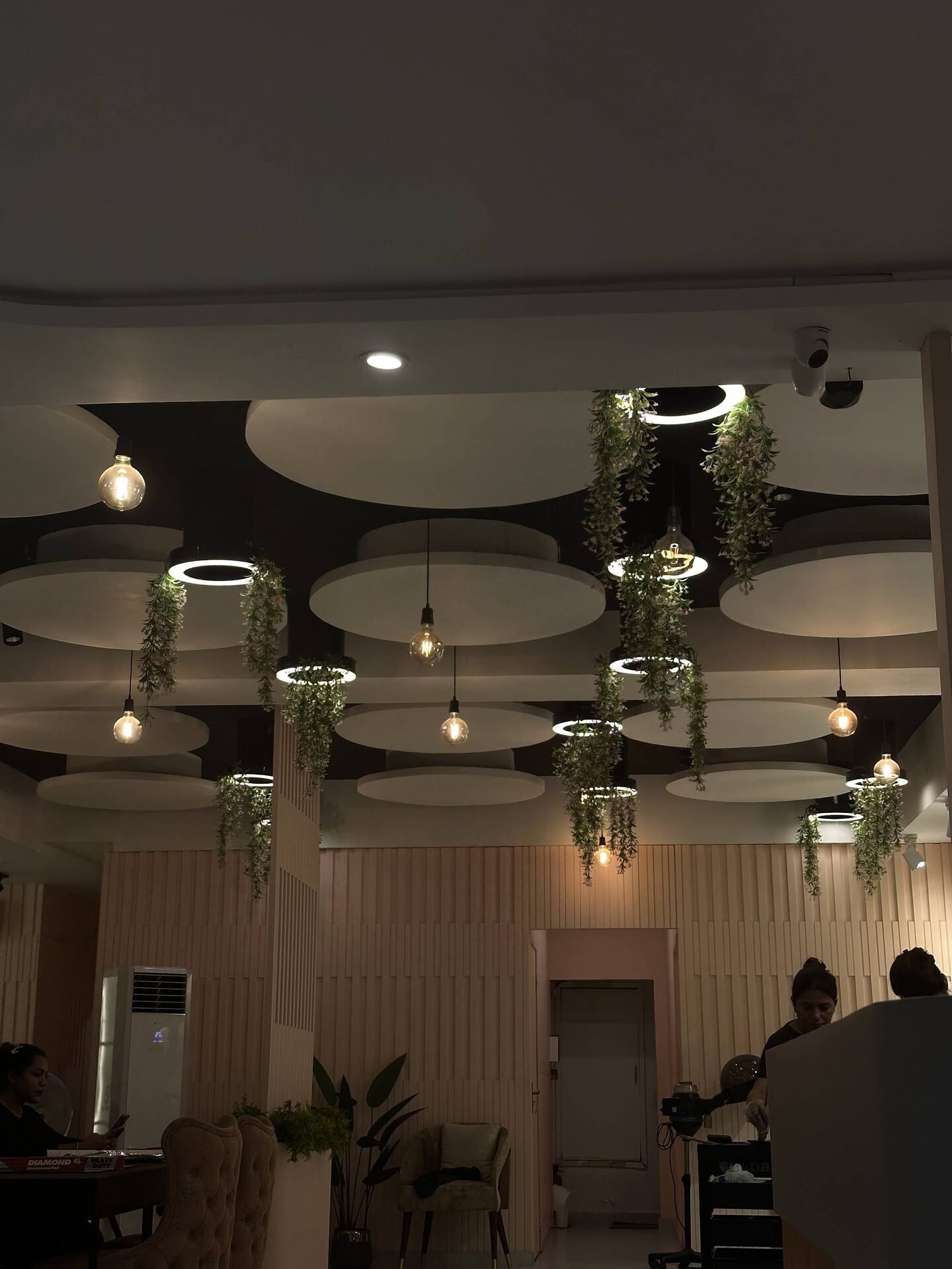Hanging florals and pendant lights
